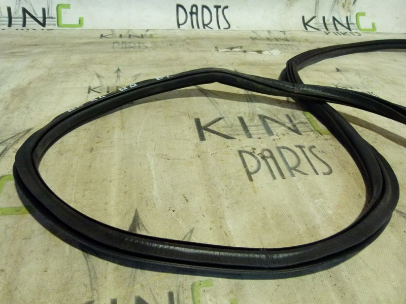 AUDI A4 S4 8W B9 2016-ON REAR LEFT SIDE DOOR RUBBER SEAL GENUINE 8W5833721B