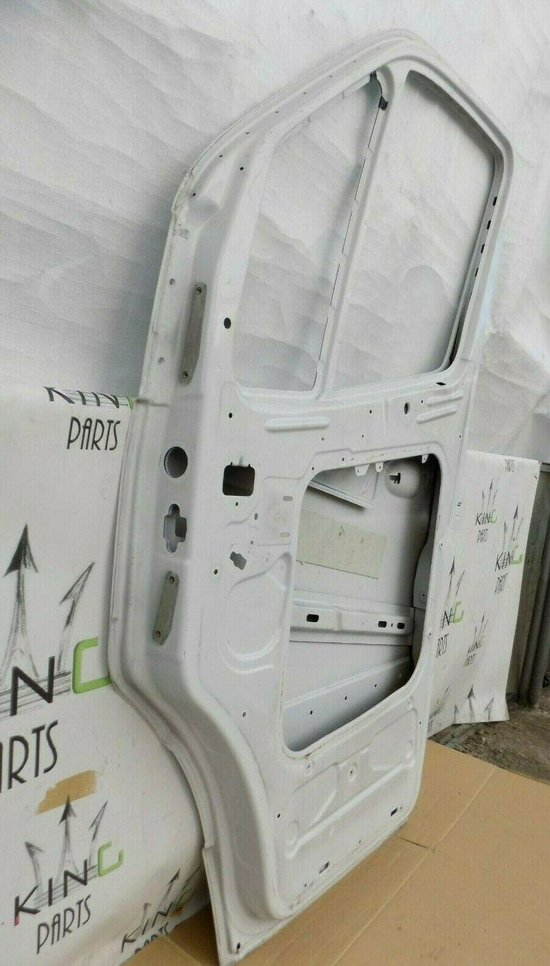 MERCEDES SPRINTER W910 2019-ON FRONT RIGHT DOOR PANEL WHITE