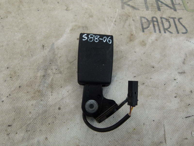 VW UP 2011-2016 REAR RIGHT SEAT BEALT BUCKLE GENUINE 1S0857740