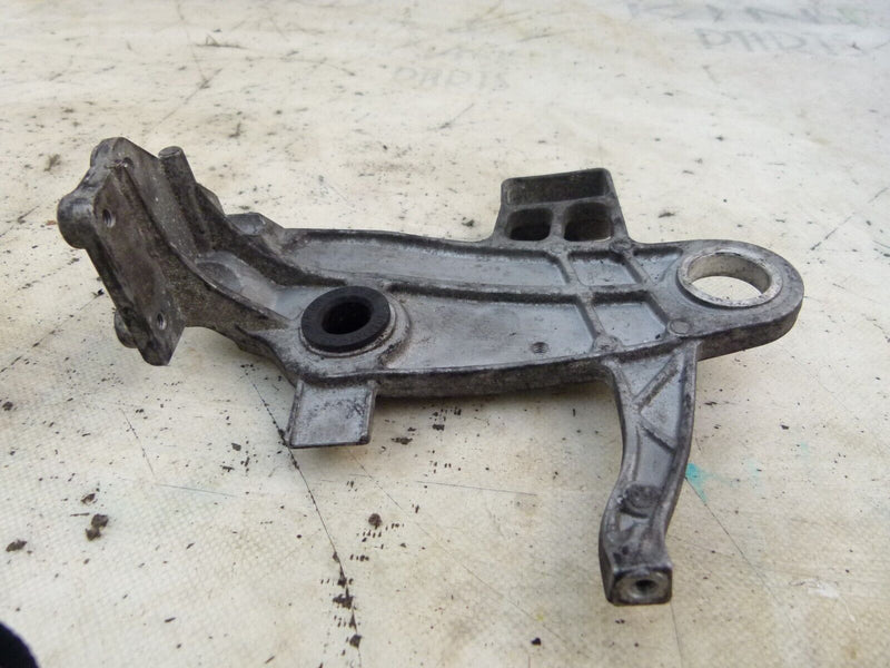 MERCEDES C W204 2007-2011 AIR FILTER MOUNTING BRACKET GENUINE A6510900041