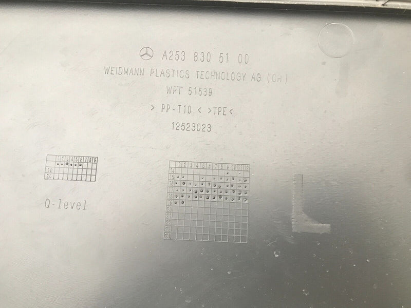 MERCEDES GLC X253 16-21 2.0 PETROL LEFT SIDE ENGINE BAY TRIM COVER A2538305100