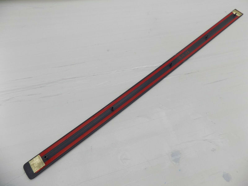 AUDI A3 RS3 SPORTBACK 2003-12 *NEW* FRONT RIGHT DOOR MOULDING TRIM  /B07-02