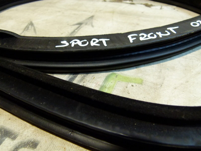 RANGE ROVER SPORT 13-17 FRONT RIGHT/LEFT DOOR SEAL RUBBER DK6220708AD