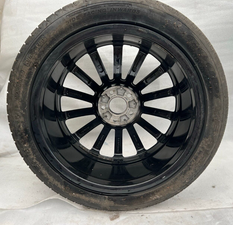 MERCEDES GLA X156 AMG 19" ALLOY RIM & TYRE 235/45/19 8J ET43.5 A1564012800