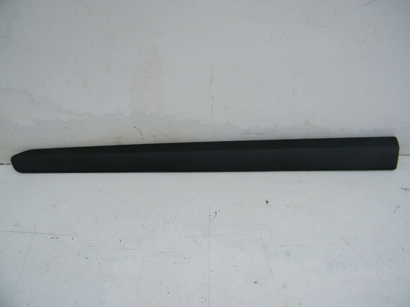 VAUXHALL COMBO D 2012-ON LEFT FRONT DOOR MOULDING TRIM 95511667 NEW (B03-45)