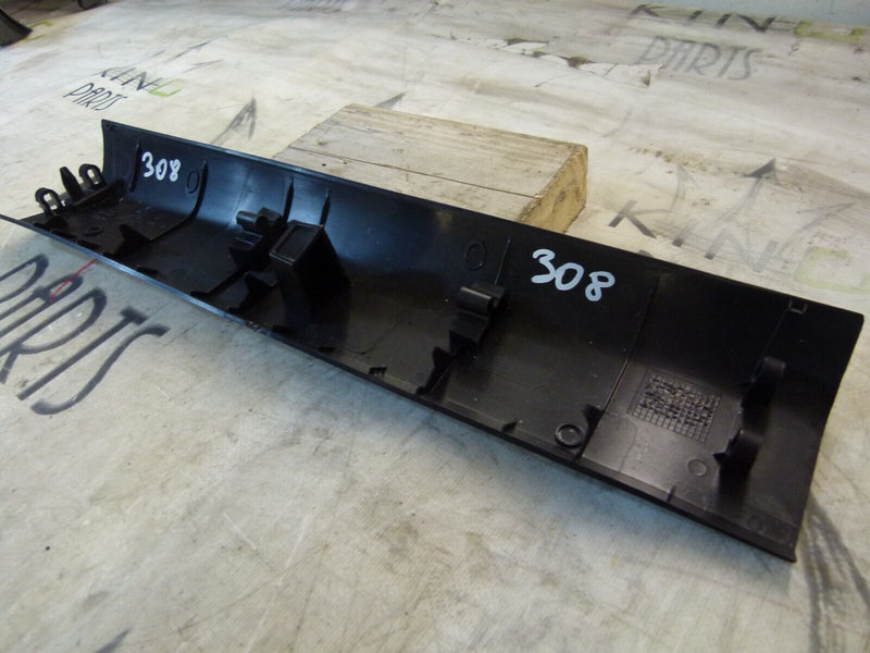 PEUGEOT 308 SW ESTATE 2017-21 FRONT LEFT DOOR INNER TRIM 9677521877