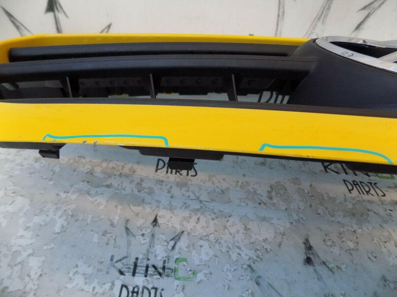 MERCEDES CITAN 2013-ON FRONT BUMPER GRILL EMBLEM IN YELLOW A4158880023