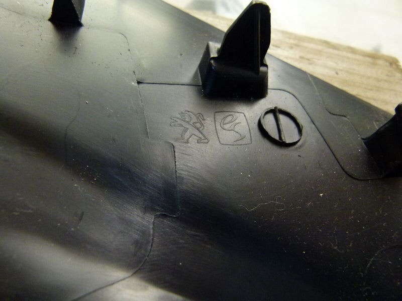 PEUGEOT 308 SW ESTATE 2017-21 LEFT SIDE UPPER C-PILLAR TRIM 9800072777