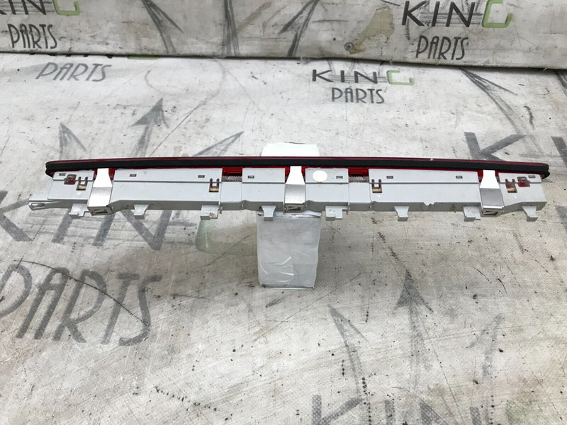 AUDI A4 S4 B7 AVANT 2004-2008 GENUINE REAR STOP LED THIRD BRAKE LIGHT 8E9945097B