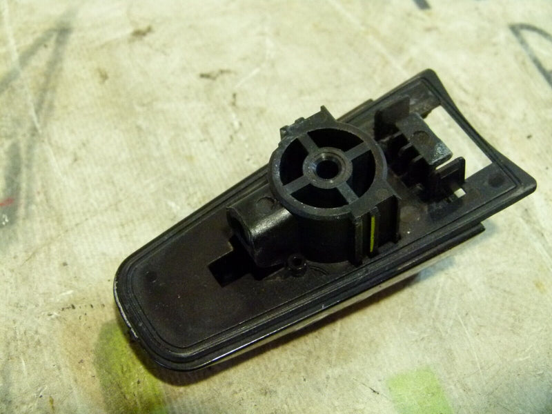 RANGE ROVER SPORT 13-17 REAR LEFT DOOR HANDLE LOCK PLUG GENUINE