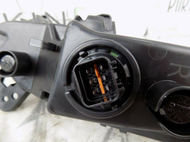 HYUNDAI i30 PD 2016-ON FRONT RIGHT LED RUNNING LIGHT FOG GENUINE 6 PIN 92208G41