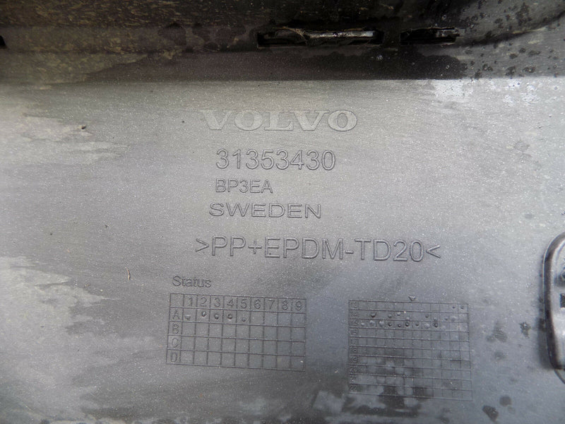 ✯ VOLVO XC90 II R DESIGN 2014-2017 GREY REAR BUMPER GENUINE PDC HOLES (7651)