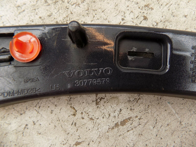 Volvo XC90 2002-2014 Rear Left Bracket Hook for Arch Cover 30779579 (S27-17)