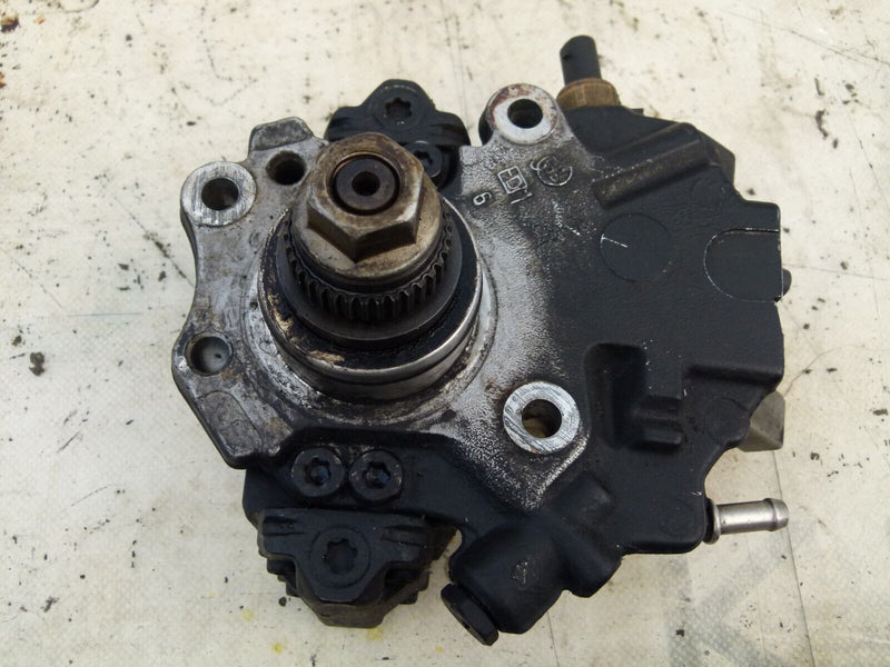 MERCEDES C W204 2007-2011 2.2 DIESEL FUEL PUMP GENUINE A6510700101