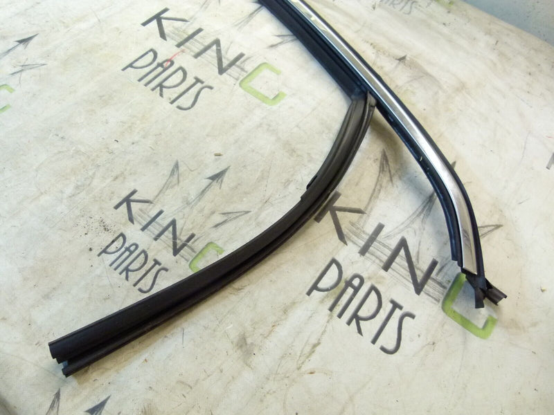 PEUGEOT 308 SW ESTATE 2017-21 FRONT RIGHT DOOR RUBBER SEAL 967789388