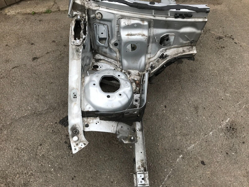 MERCEDES W212 2009-16 RIGHT SIDE FRONT END BODY CUT PART QUARTER PANEL PILLAR A