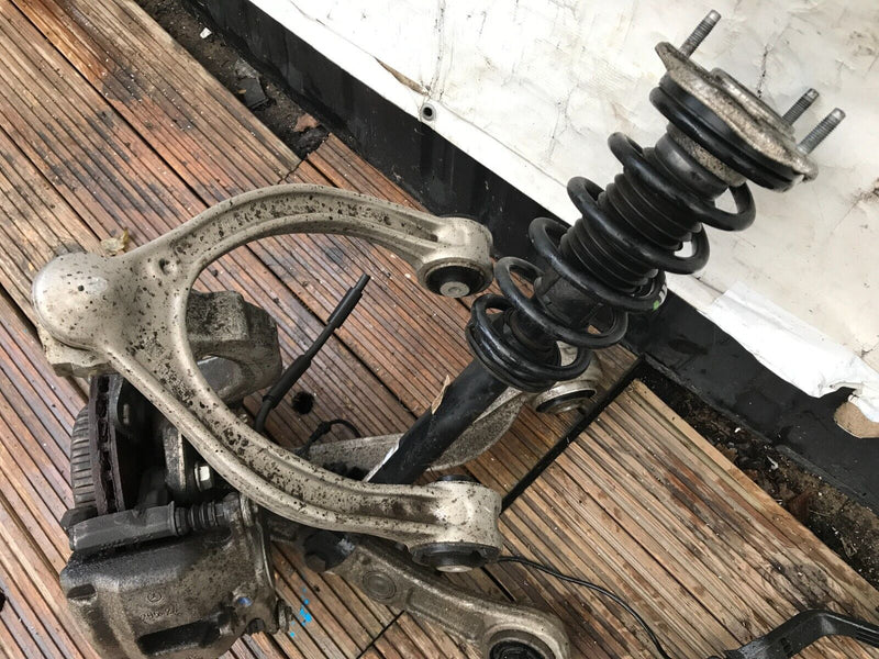 MERCEDES W205 1.6 DIESEL LEFT SIDE FRONT LEG 4x WISHBONE, HUB, CALIPER GAS STRUT