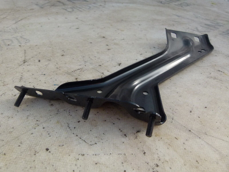 AUDI Q5 2008-12 FRONT LEFT SIDE WING FENDER BRACKET GENUINE 8R0821135