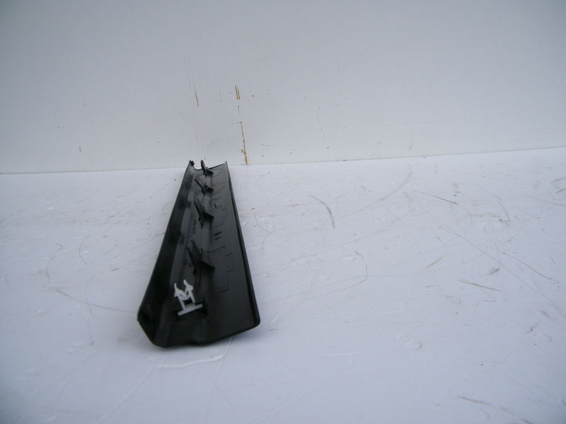 MERCEDES W212 E 2010-15 FRONT RAIL PAVEMEN RIGHT SIDE TRIM PANEL O/S A2126860236