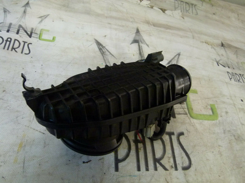 JAGUAR XJ X351 10-19 3.0 DIESEL GENUINE AIR INTAKE DUCT PIPE HOUSING 4R8Q-6K770
