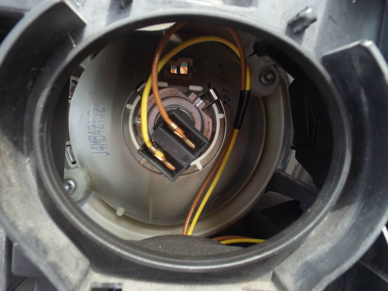 AUDI A4 B7 2006-2008 GENUINE HEADLAMP HEADLIGHT RIGHT DRIVER SIDE O/S (280)