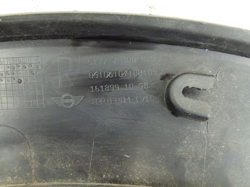 MINI F55 F56 F57 2018-21 FRONT RIGHT WHEEL ARCH TRIM GENUINE 5177 7300820