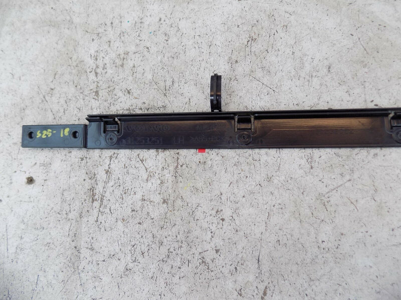 VOLVO XC60 2009/17 Exterior-Rocker Panel Molding Trim Left 31253251 (S25-17/ 18)