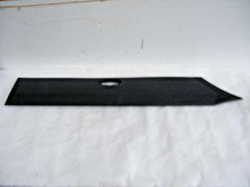 MERCEDES SPRINTER Driver Side Rear Quarter Moulding Trim A9066903300 (MB11)