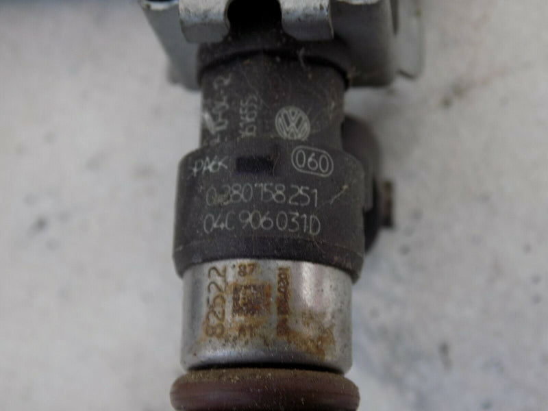 VW UP/AUDI/SEAT/SKODA 1.0 PETROL CHYA INJECTOR RAIL 04C133313R & INJECTORS 11-16