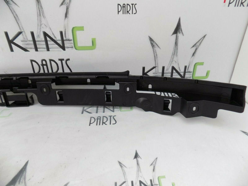 BMW Z4 E89 2009-2016 REAR BUMPER CENTRE GUIDE MOUNT BRACKET 7192042