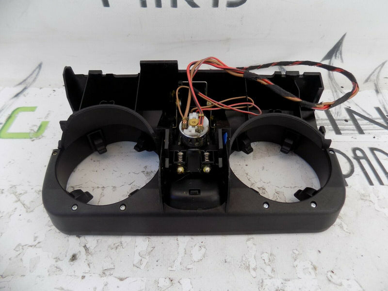 BMW 5 SERIES F10 F11 CUP HOLDERS FRONT + 12 V POWER SOCKET GENUINE 9283611