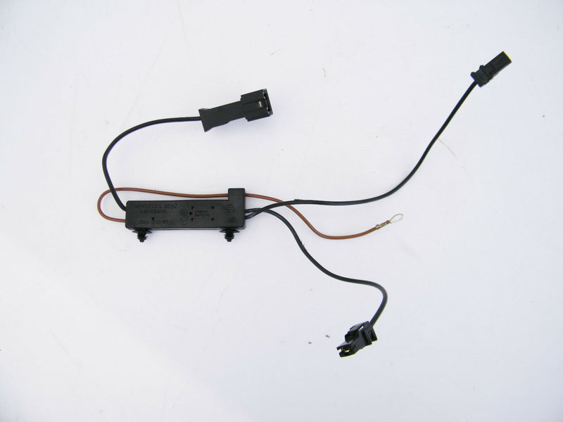 MERCEDES W204 2007-14 REAR RIGHT SOFT ANTENNA MODULE AMPLIFIER STOPPER PARASTIC
