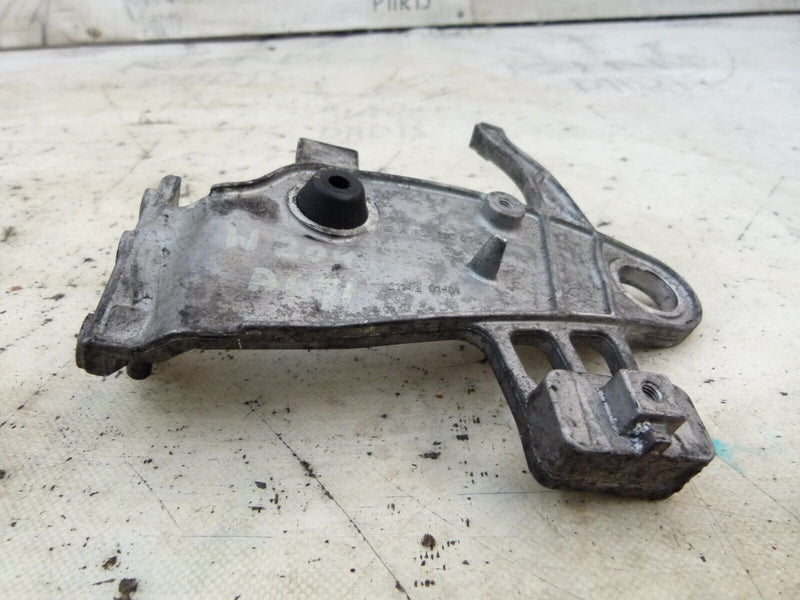 MERCEDES C W204 2007-2011 AIR FILTER MOUNTING BRACKET GENUINE A6510900041