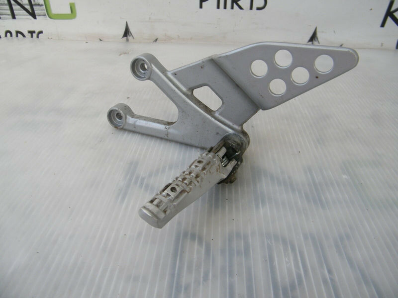 YAMAHA YZF R125 2014-2016 FRONT LEFT SIDE FOOTREST HANGER PEG 5D7-2