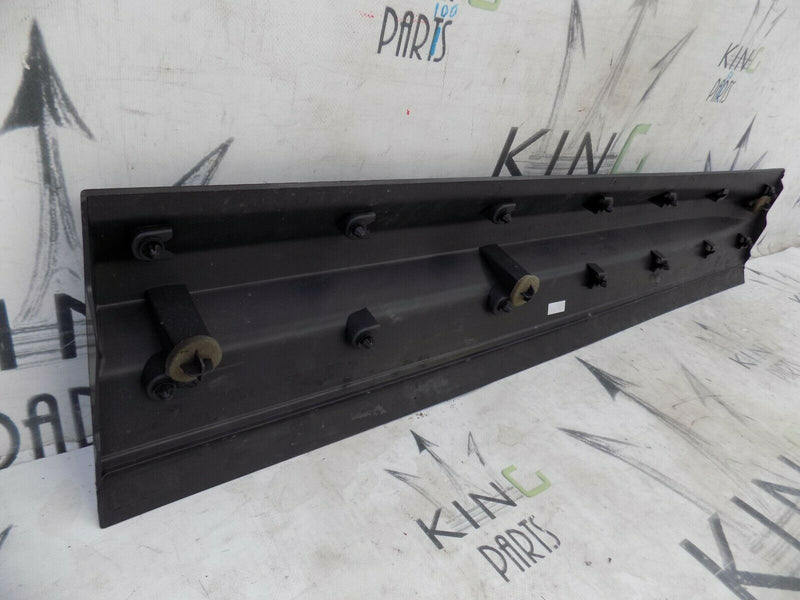 LAND ROVER FREELANDER LEFT DRIVER SIDE FRONT LOWER DOOR TRIM 8H52-21065-A