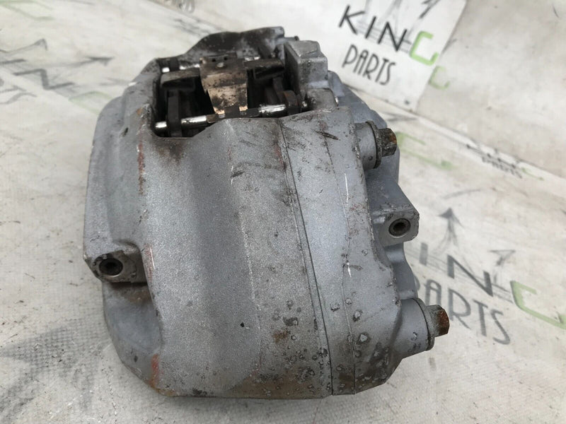 MERCEDES C-CLASS W205 C300 C350 PAIR FRONT BRAKE CALIPER LEFT & RIGHT SIDE
