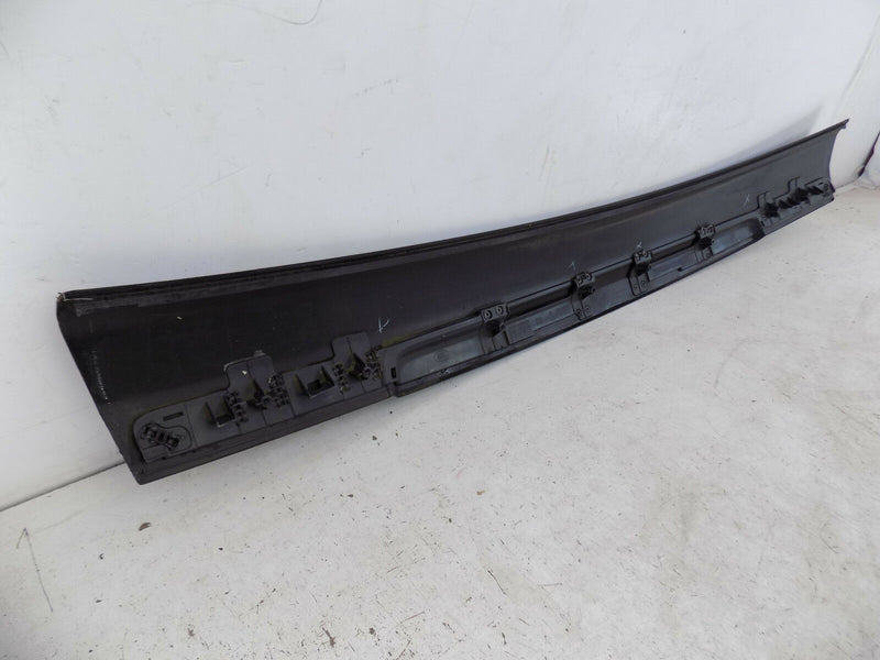 RANGE ROVER SPORT L320 2005-09 TAILGATE TOP TRIM MOULDING PANEL DRC500011