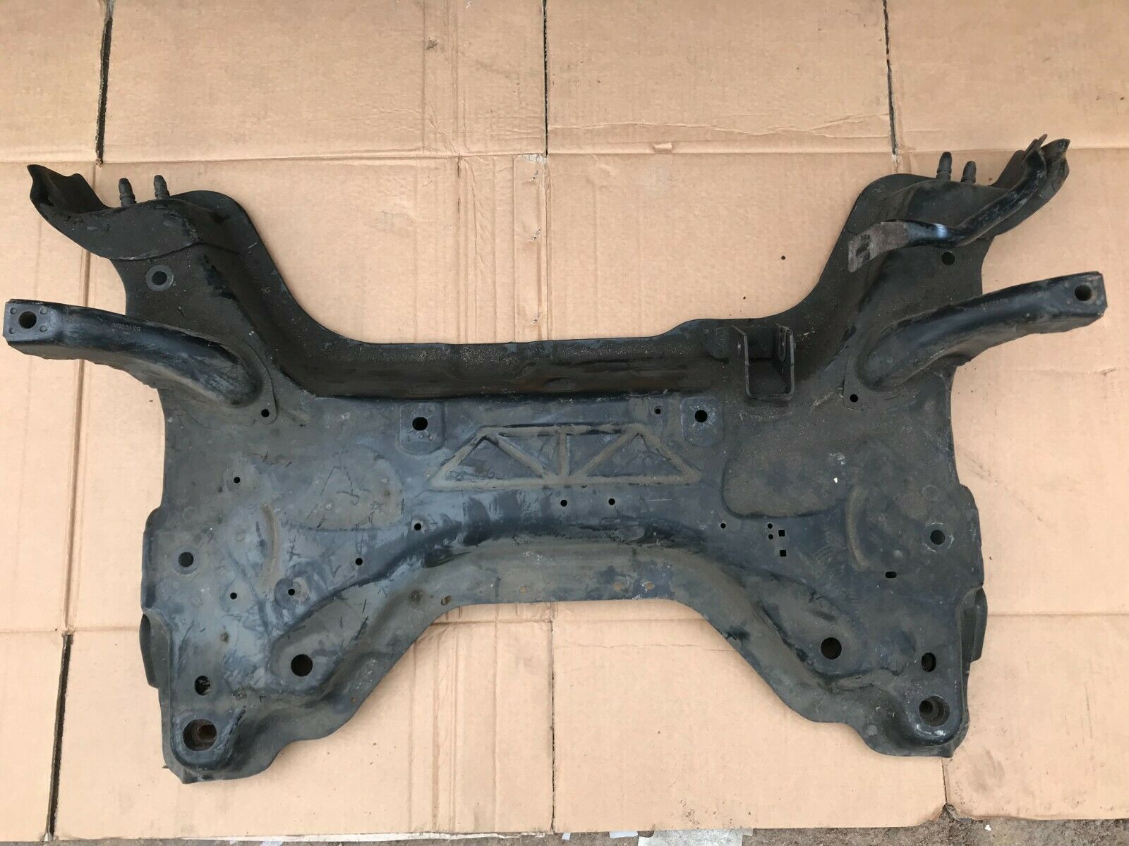 CITROEN C4 2004 - 2009 (1.6 HDI) DIESEL FRONT SUBFRAME SUB FRAME GENUI