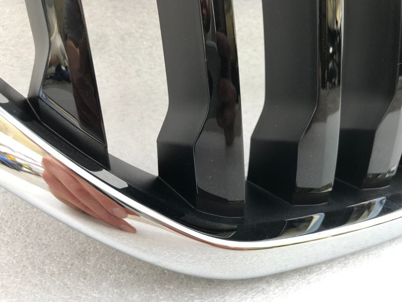 BMW X1 F48 FACELIFT SPORT & M-SPORT 2019-ON GENUINE *NEW FRONT BUMPER TOP GRILL