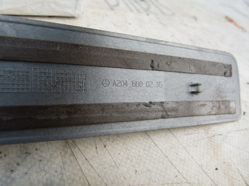 MERCEDES C W204 2007-2011 REAR RIGHT SILL TRIM COVER GENUINE A2046800235