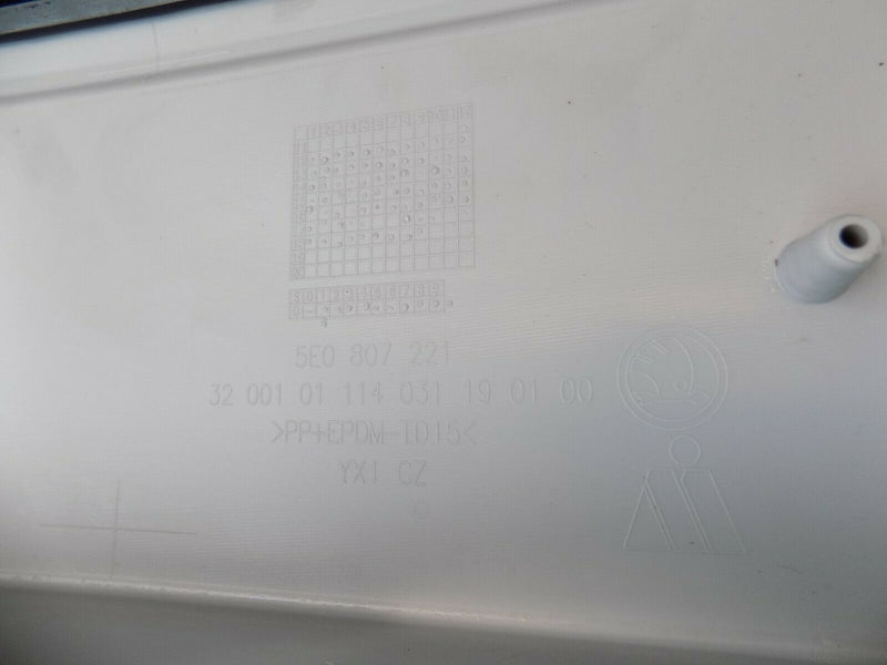 SKODA OCTAVIA III MK3 2013-2016 FRONT BUMPER *NO PAINT GENUINE 5E0807221