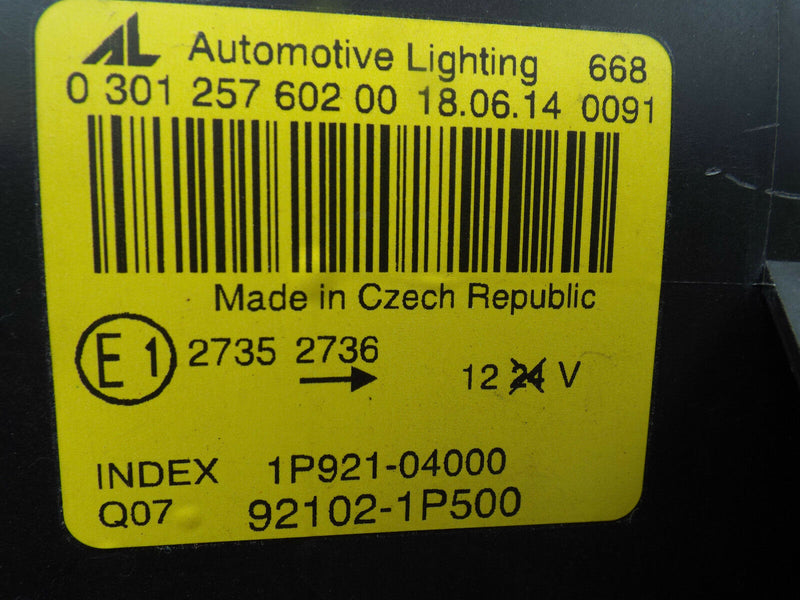 Kia Venga 2010-2014 Genuine Headlamp Headlight Right Driver Side O/S (719)