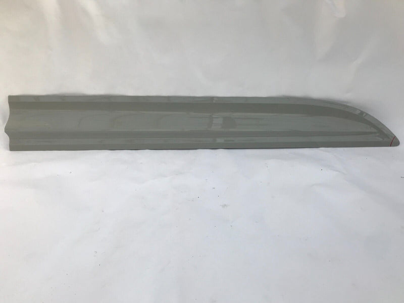 PORSCHE MACAN S T GTS 2022  FRONT DOOR PANEL TRIM MOULDING RIGHT SIDE 95B837890