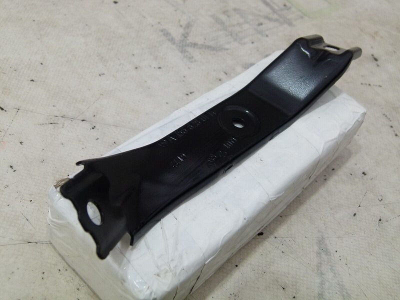 MERCEDES GLA X156 2013-17 FRONT LEFT WING BRACKET GENUINE A1566280114