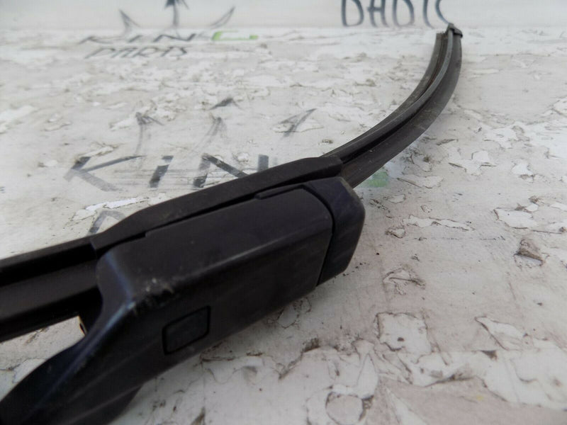 FORD FIESTA MK7/MK8 ST RIGHT FRONT WIPER ARM 8A61-17526-D