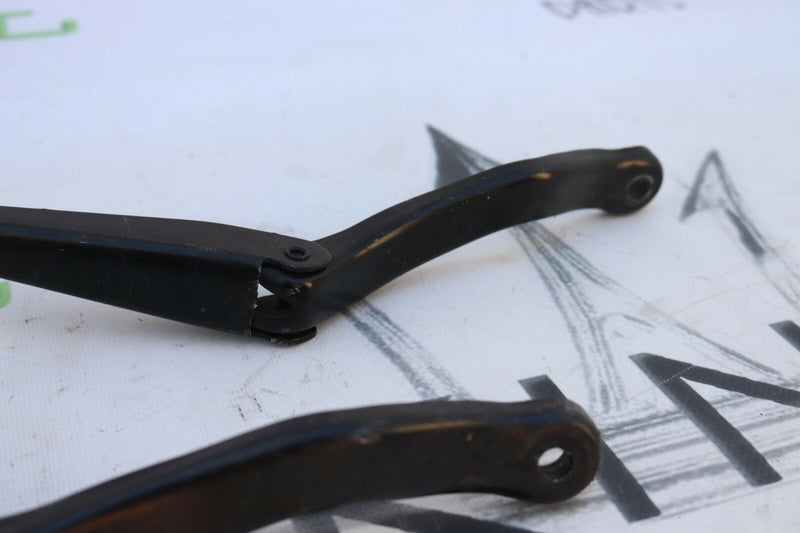VAUXHALL CORSA D 2006-2014 PAIR OF FRONT WIPER ARM LH RH 13284135 13284137