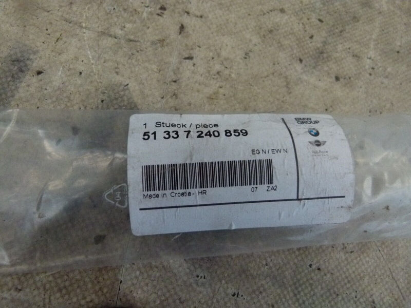 BMW 1 F20 LCI 2015-17 FRONT LEFT WINDOW SEALING GENUINE 5133 7240859