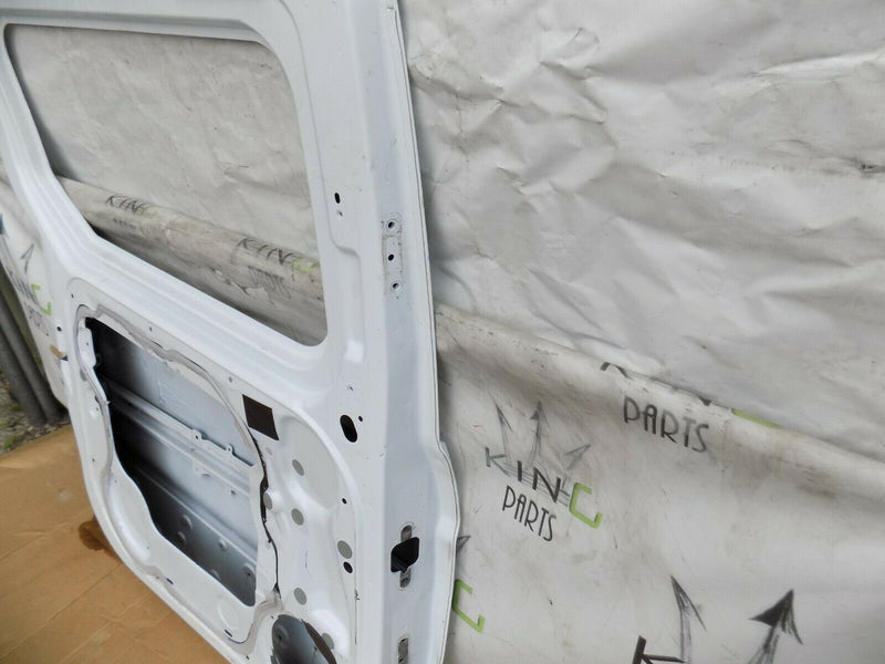 FORD TRANSIT CUSTOM 2012-ON LEFT SIDE SLIDING DOOR WHITE *NO GLASS