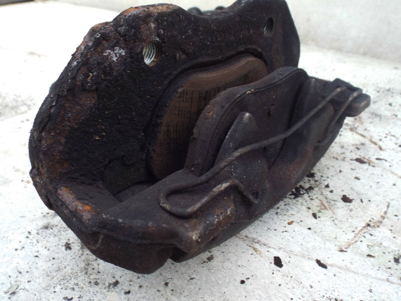 FORD FOCUS 2004-2010 1.6 TDCI FRONT BRAKE CALIPER RIGHT DRIVER SIDE O/S