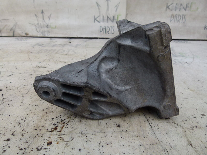 MERCEDES C W204 2007-2011 LEFT SIDE ENGINE BRACKET GENUINE A6512230004